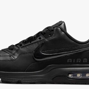 Nike Women's Air Max Excee Shoes